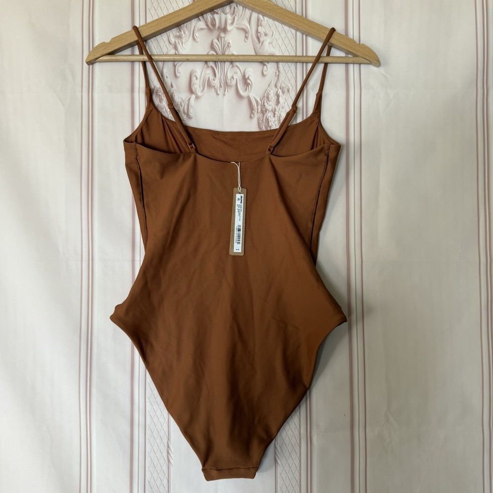 Skims Classic Swim Square Neck Scoop One Piece Bronze Size S NWT $128 MSRP - Picture 5 of 10